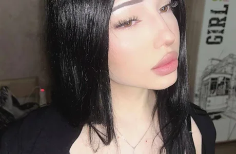 DianaRayyy Public slika