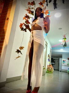 Kendal_hot69_ Tribute to your goddess 💋👠 зображення