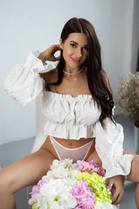 UrLillShy Ur sweet shy bb ^^ Pic 2