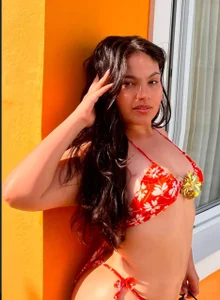 Betty_Sims Public Gambar