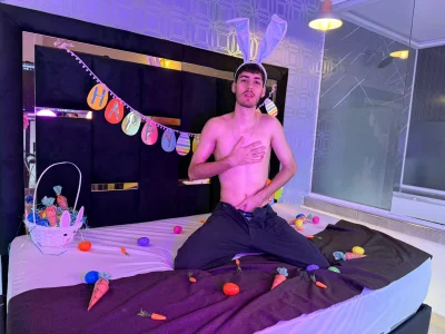 Enzo_Crown happy Easter รูป  2