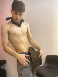 LoganSteel_ Sexy cowboy boy🤠😏🔥 slika 3