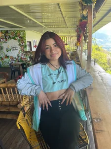 ChantalPetitの♥♥♥♥の 8枚の写真