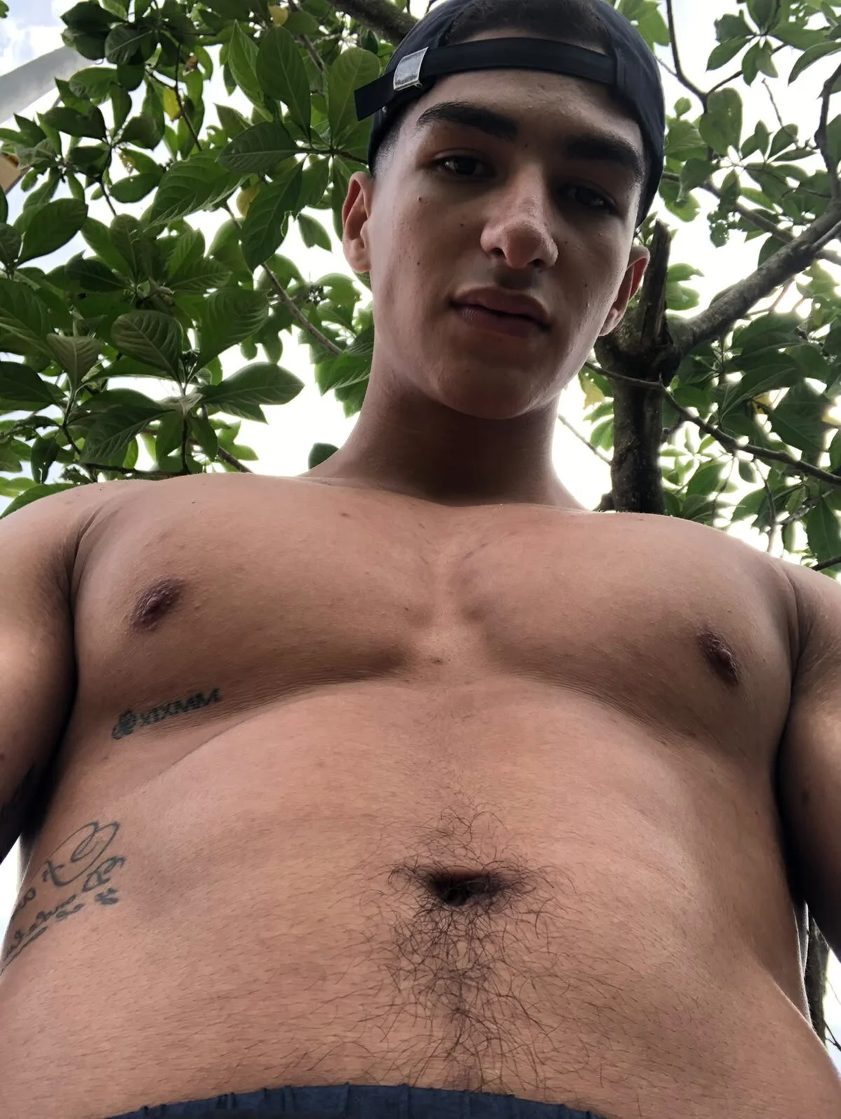 Трендове зображення  8168 Goldendesirexx__