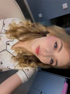 AveryBerkson in pajamas Pic 6