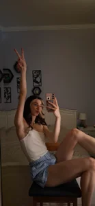 AntonettaTarring Public Pic 3