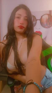 Sofia-Mendoza seduction and heat 🔥🔥🔥💋 Immagine  7