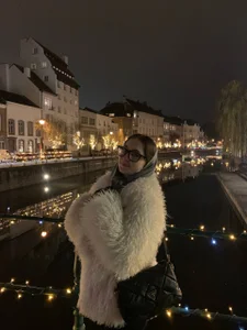 JenySimons Public зображення 2