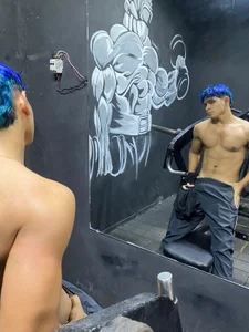 yei-sant blue টি ছবি