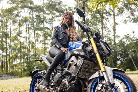 Scarlett_diaz17 Motocilist girl Immagine  4