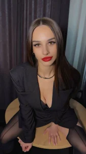 KristineBeauty Office style зображення 3