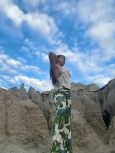 Valerie_liu Are we going to the desert? Pic 2