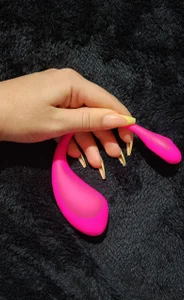 MistressVenena Toys Pic