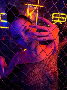 bigJuicyPussyNEON AESTHETICS图片 5