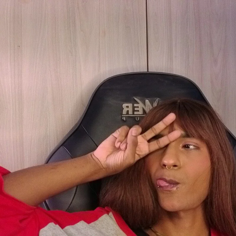 صور tiffanyy_777 الرائجة  2560