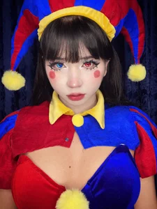 Petit-Rosse 🎈 P O M N I 🤡💙 Pic 8