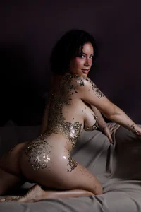 cailynhot Golden girl 圖片 3