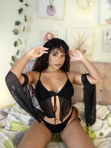 sara_sophieee I'm your pretty witch. Billede