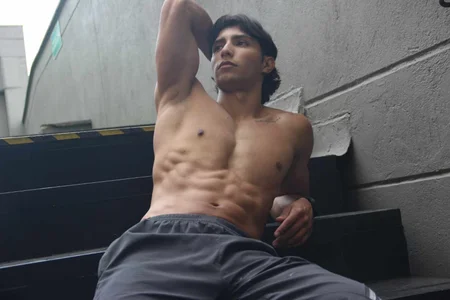 Emmet_CollinsJSのPublicの枚の写真