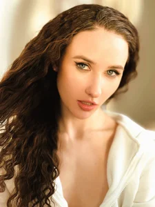 MaudAle: Wrapped in your love ( 5 фото)