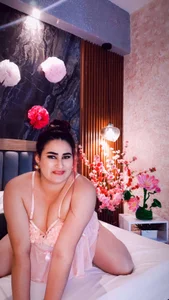 BellaPeers_ Bella in pink vibes 🌸 Pic 4