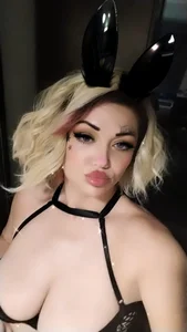RubyReigns Public Pic