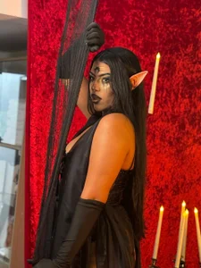 Naughty Dark Elf 💀🪄 de RiriiBrunette__  4 Imagens
