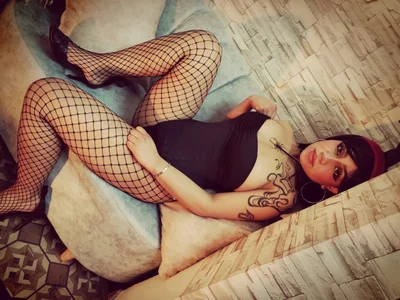 rubi_channelx POSES Pic 5