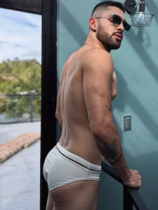 Apolo_lux1 Will you be able to resist? 😏 Pic 2