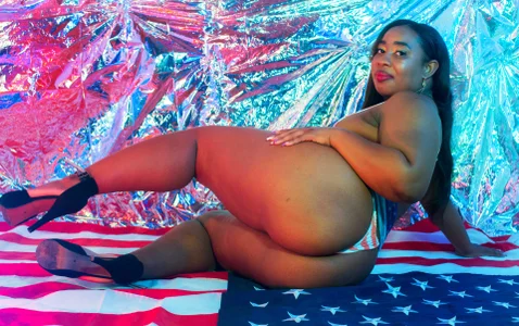 CaseyMoon: 4 Of July 🤍💖💙 ( 2 фото)