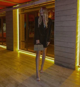 NicoleDunn Hi! Im Chloe Pic 6