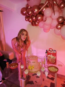 vero_sweet18 my happy day Pic 3