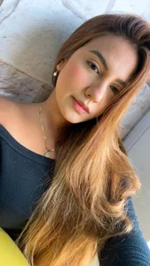 Brenda_Brm Public Pic 5