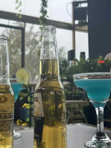 Rebeca_jones Drinking with Rebeca 🤭💥 Foto 5