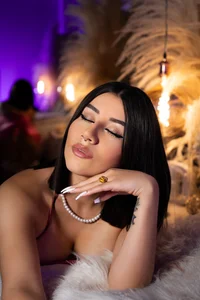 GinebraBelucci_ Public Εικόνα