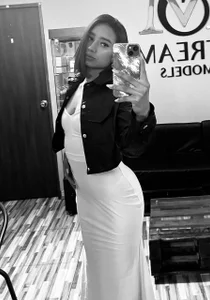 ximena_vasquez8のTry me 🤤🔥の 5枚の写真