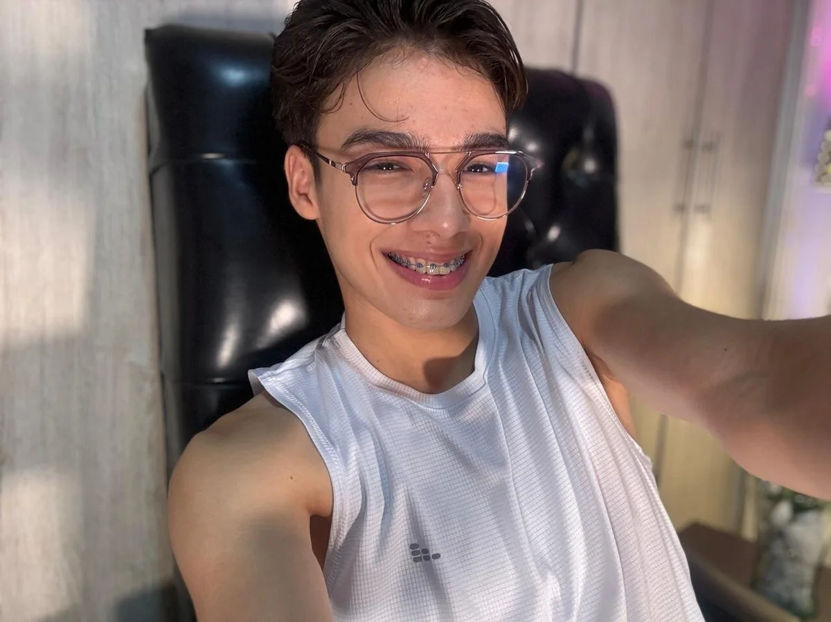 Foto em tendência de Gerony_ 1173