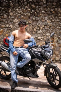 JuliaanRoss heart and biker Gambar 9
