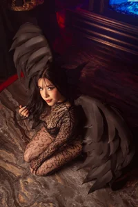 SarahMiler_ Black Feathers’ Lust 🌑🖤 Pic 2