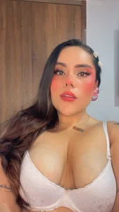 CamilJoness69 kullanıcısının White perfect 🤍❄️ albümü -  3 fotoğraf