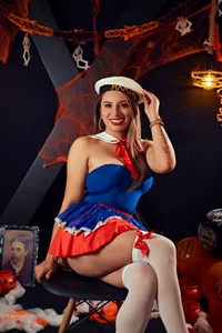 may_wood The Captain of Pleasure Immagine  8