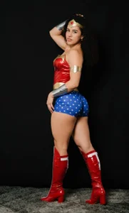 sky_love12 Wonder Woman Foto 2