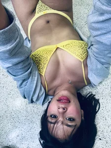 Sofia_villareal pretty and sexy girl 💛😈 รูป  2