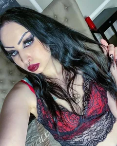 🖤Your Elvira🖤
