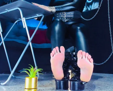 KatrinaStone WORSHIP MY PERFECT FEET รูป  4