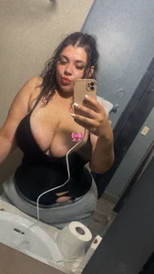 Salvibaddie Ur fav baddie Pic 3