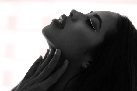 SarahCinnamon- white lingerie Poză 2