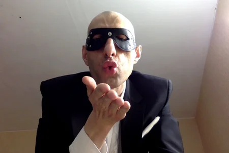 HandsomeAlfie I send you a hot, airy kiss;) Billede 3