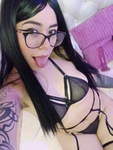 sarawiliamxの🤫🖤の 5枚の写真