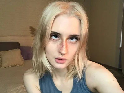 oh__lily Public Foto 4
